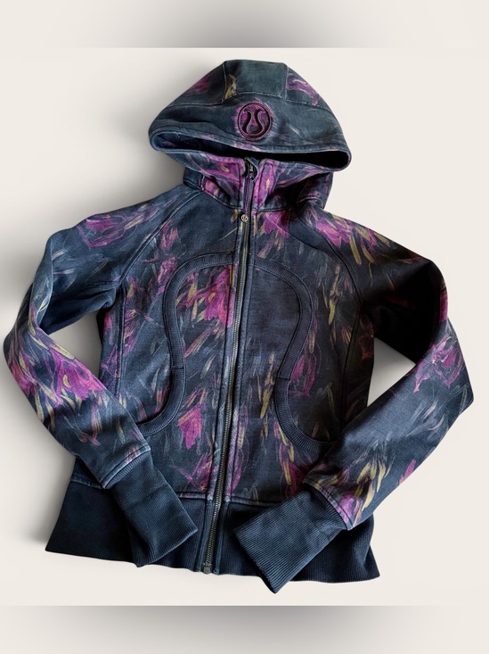 lululemon athletica Tops - Lululemon Midnight Iris Floral Scuba Hoodie Sz 2/4 HTF Yoga Running Thumb Holes